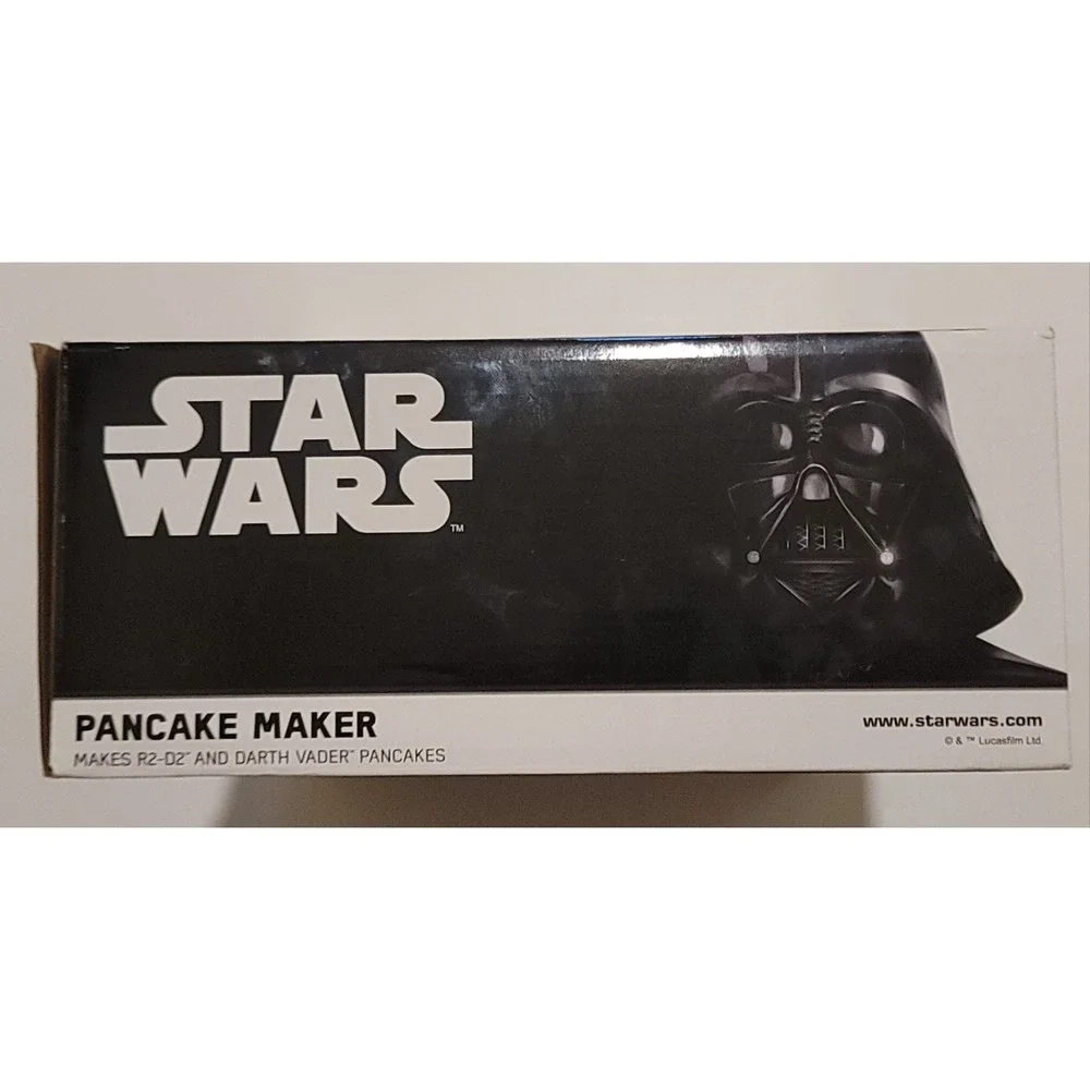NWB Disney Star Wars Pancake Maker w/R2D2-Darth Vader designs BNIB
